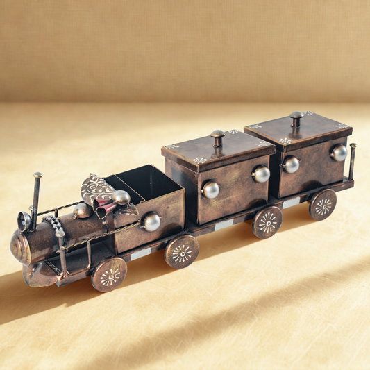 Decorative Metal Train Organizer