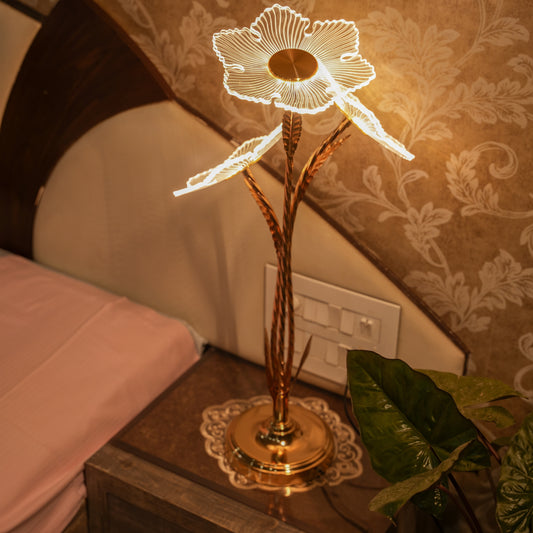 Petal Glow Lamp